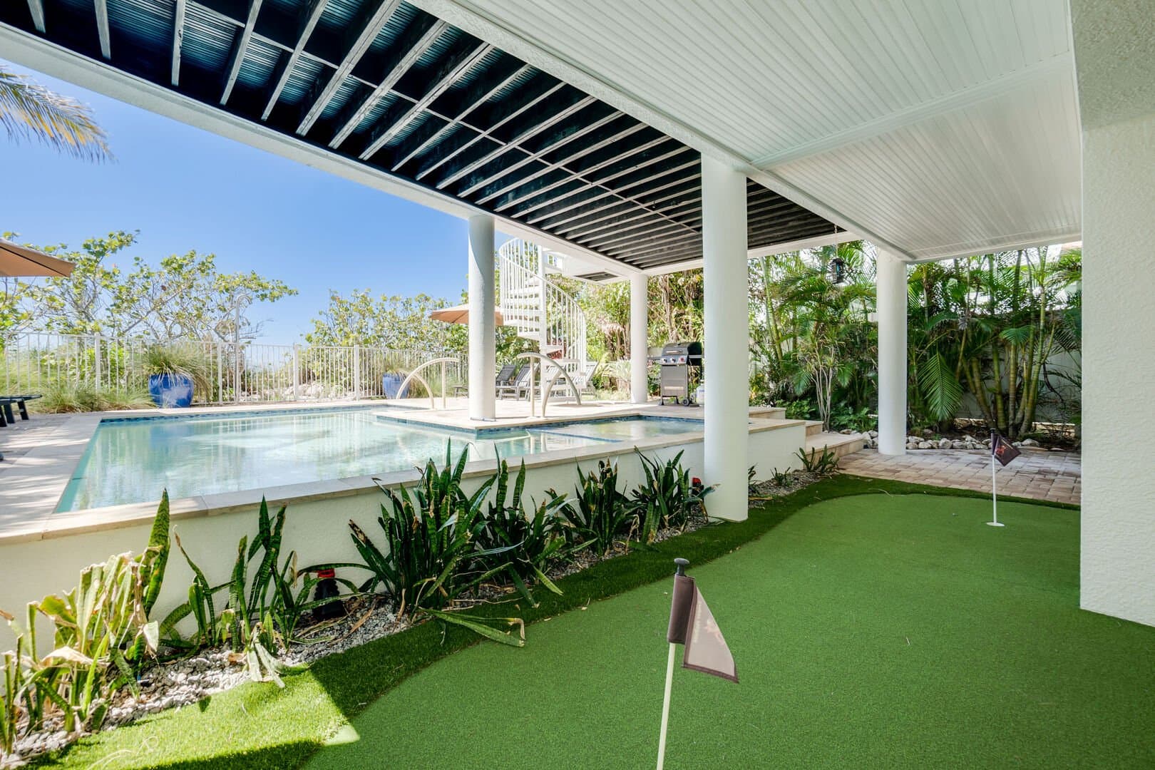 Bean Point Retreat - Image 45