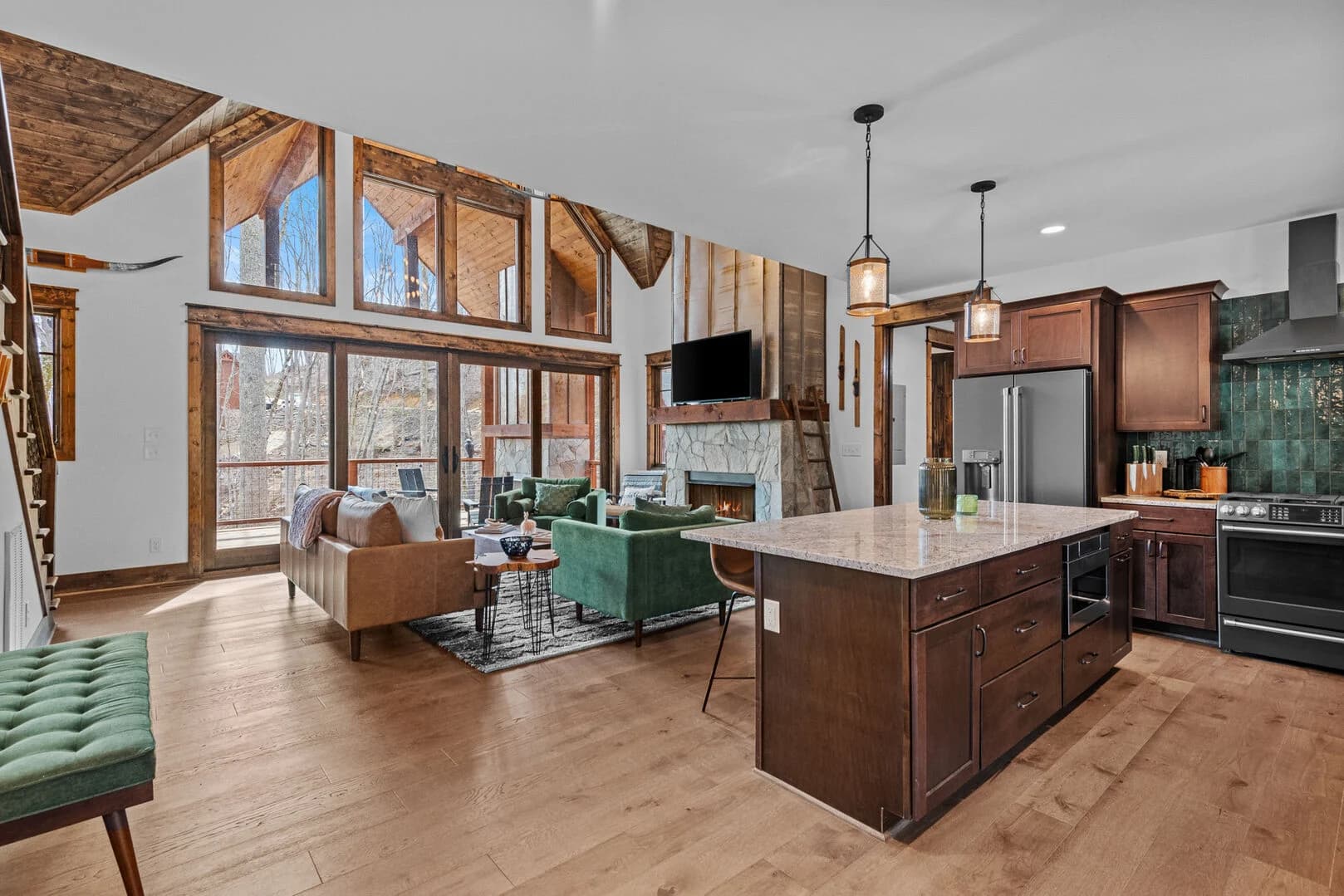 Llama Creek Cabin at Eagles Nest - Image 7