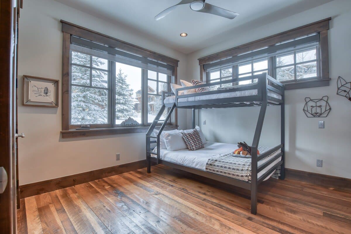 Gondola Ridge Haven - Image 30