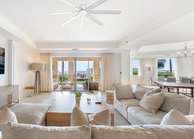 Ritz-Carlton Residence #108 - Image 4