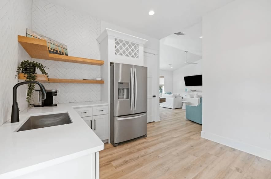 Juan Fine Day - Image 23