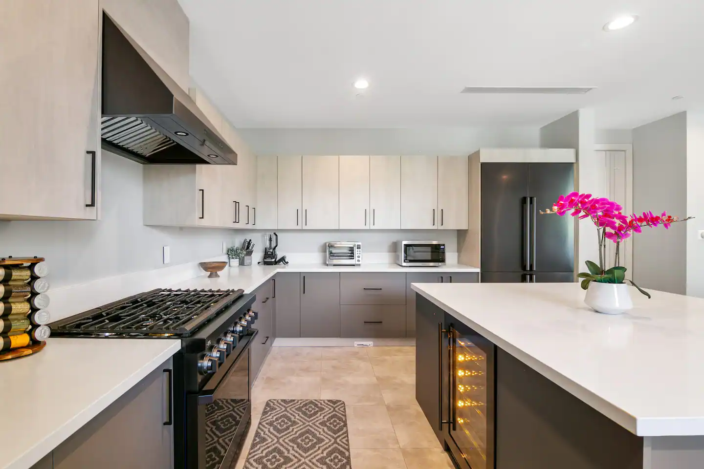 Opulent Haven - Image 4