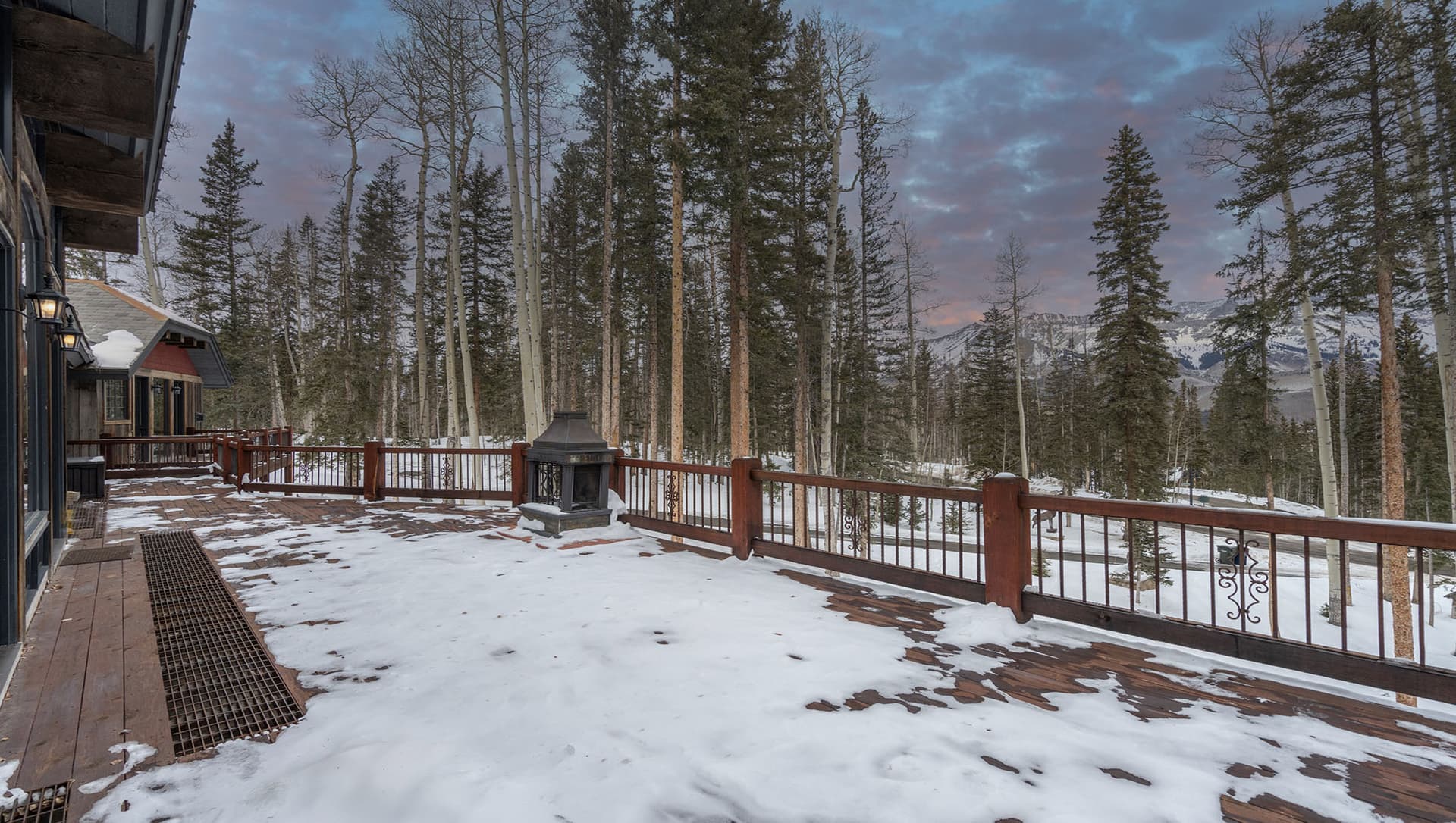 Twin Elk Lodge - Image 42