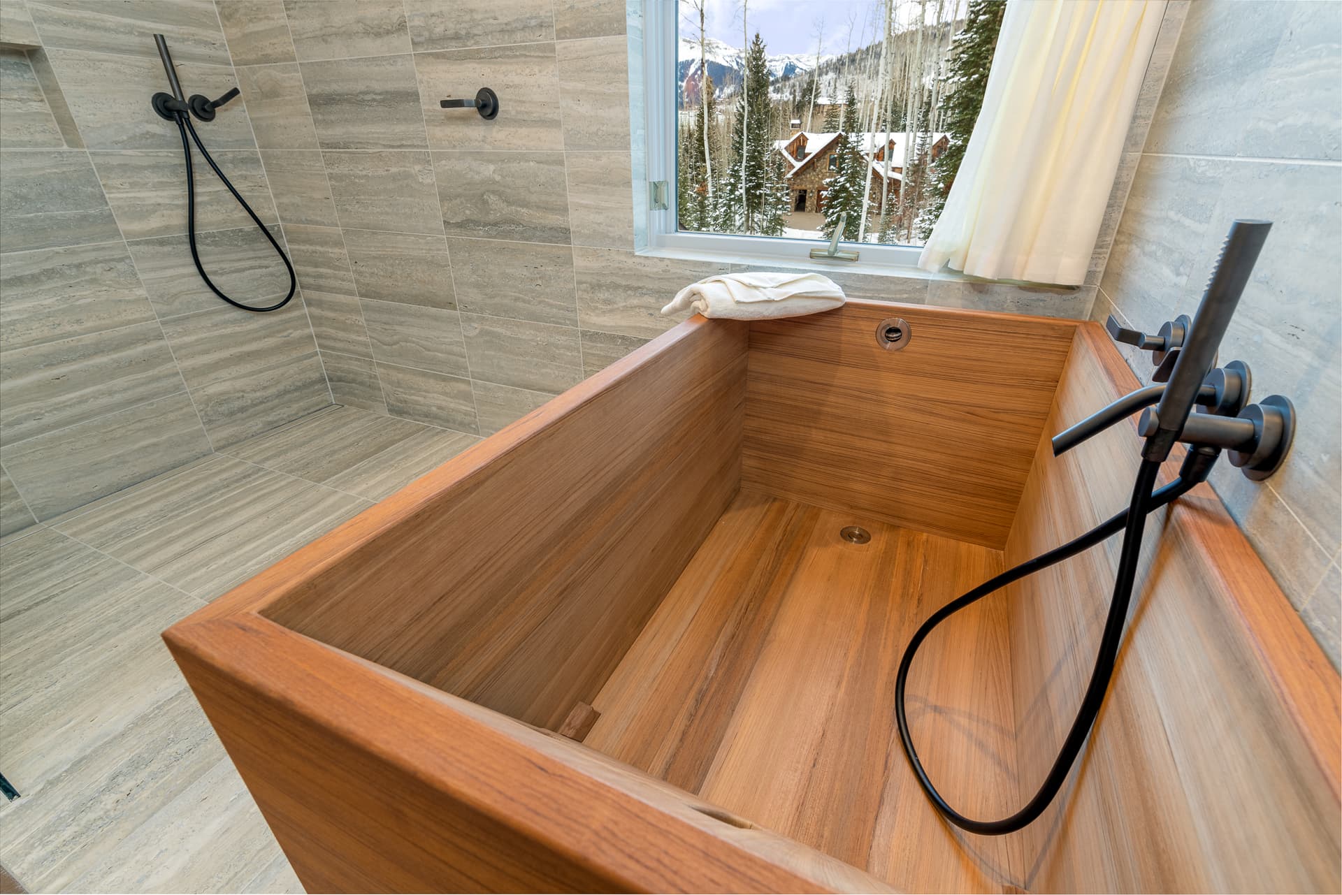 Galloping Goose Chalet - Image 24