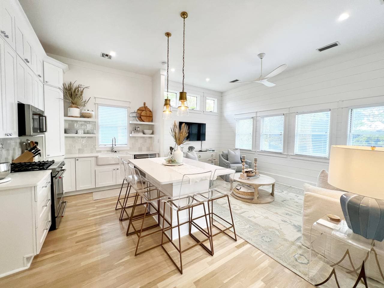 Toes in the Water Home - Image 3