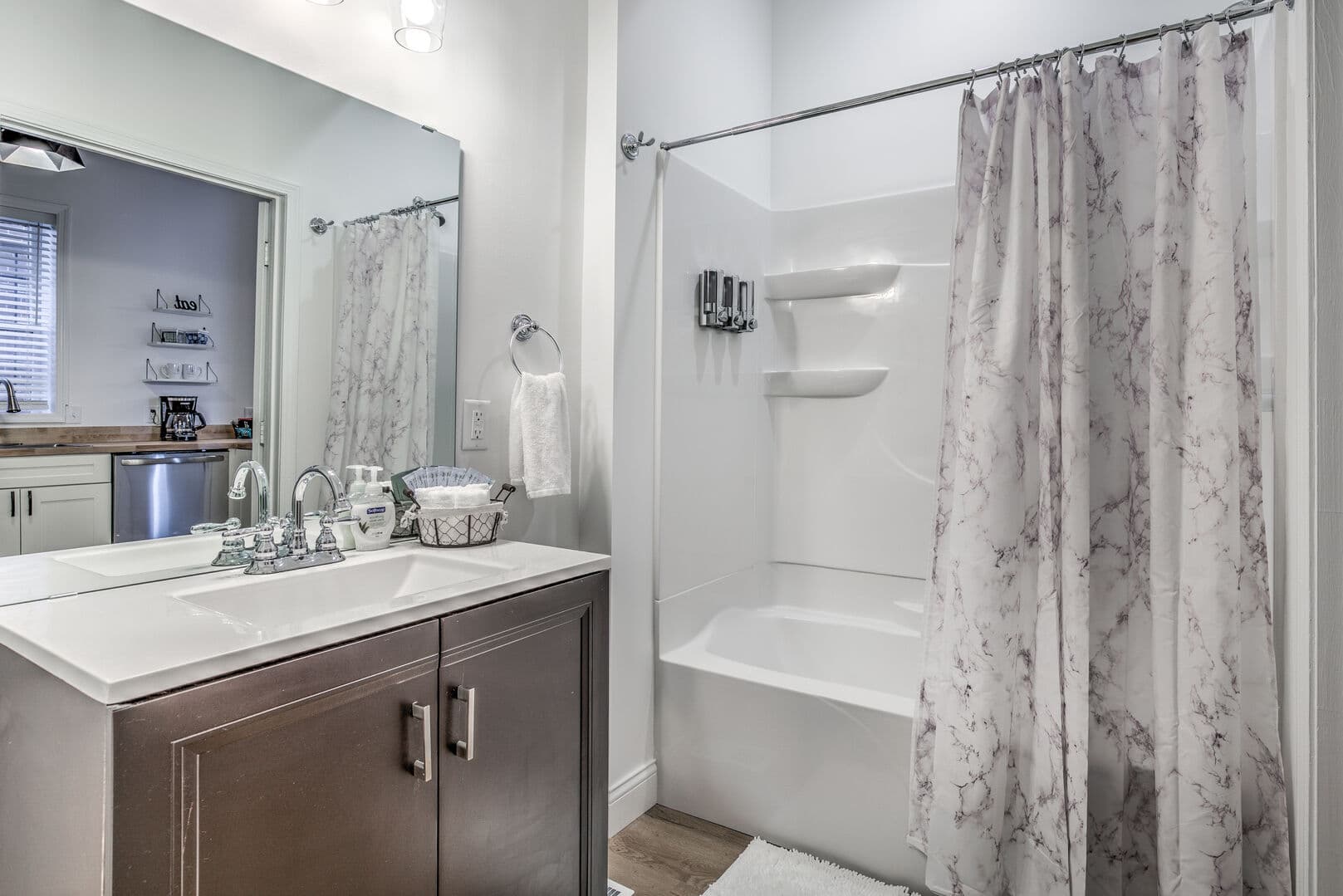 Lenox Comfort Corner - Image 19