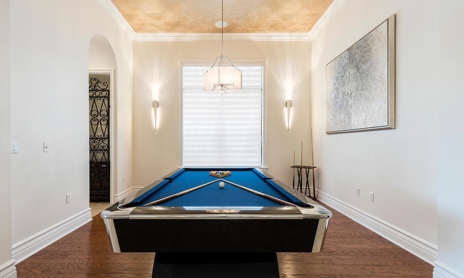 The Upscale Oasis - Image 14