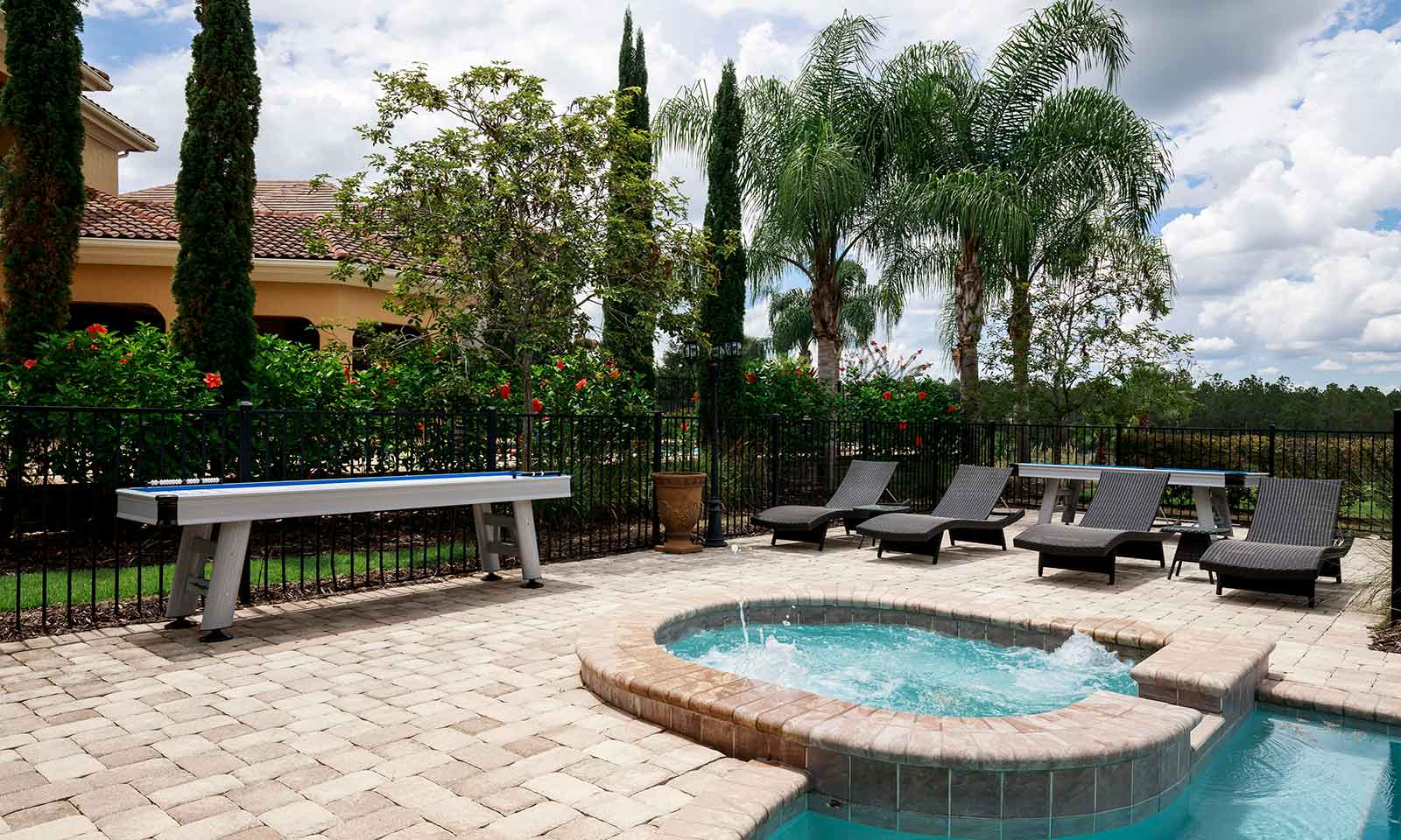 The Upscale Oasis - Image 33