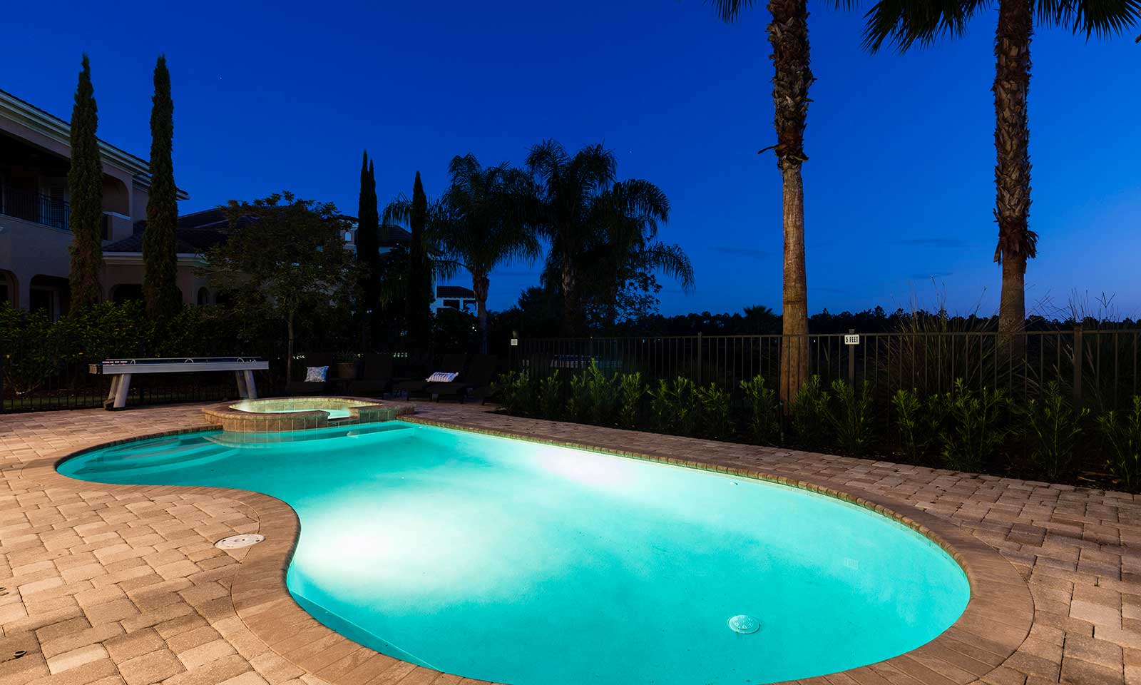 The Upscale Oasis - Image 37