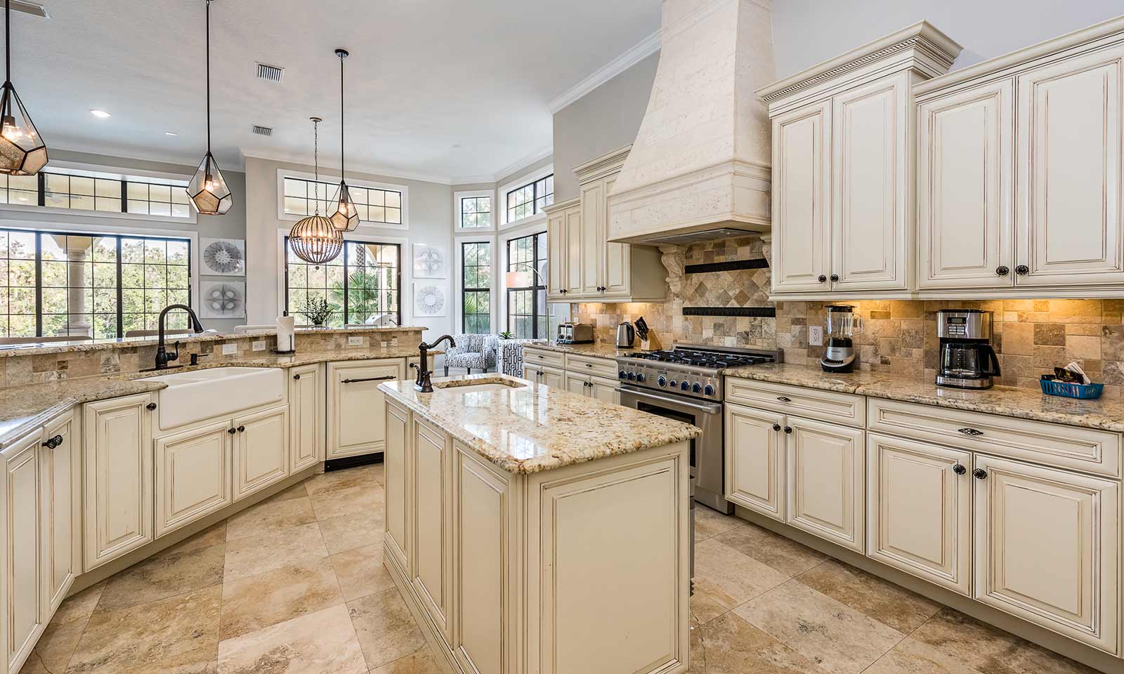 Elegant View Estate - Image 3