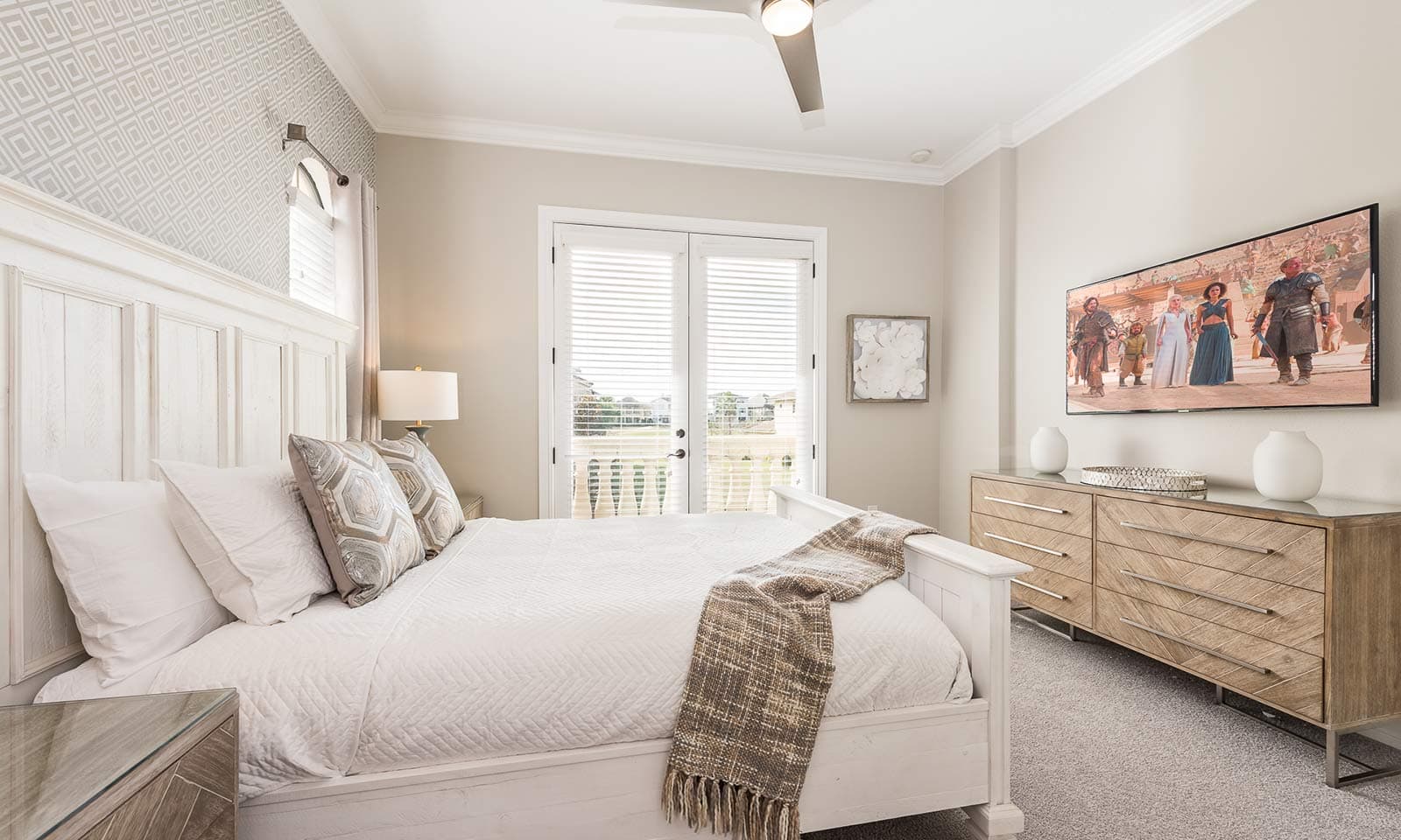 Elegant View Estate - Image 10