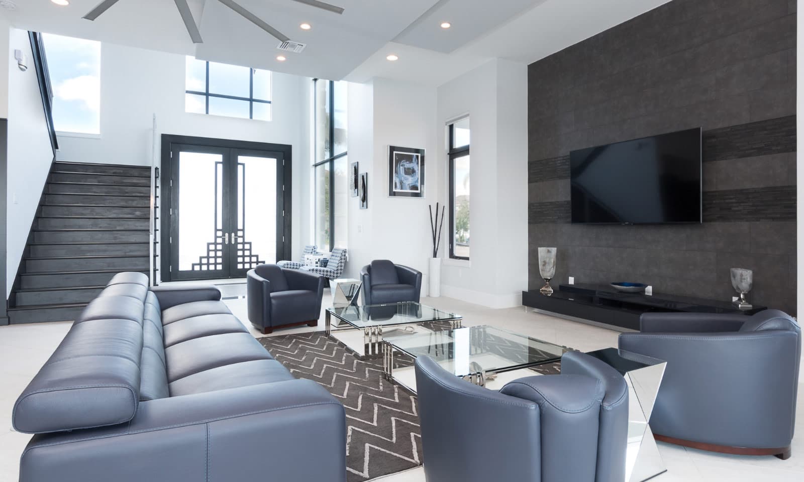 The Outstanding Oasis - Image 2