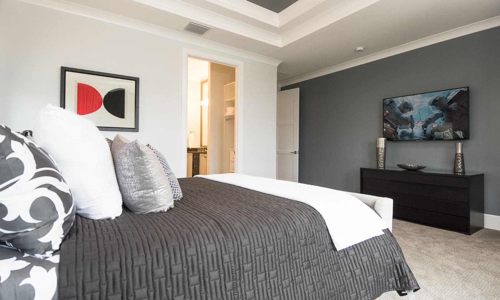 The Outstanding Oasis - Image 13