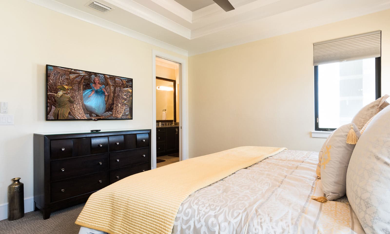 The Outstanding Oasis - Image 26