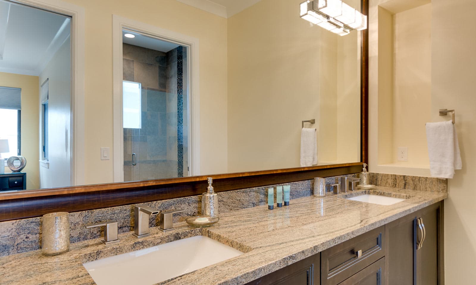 The Outstanding Oasis - Image 27