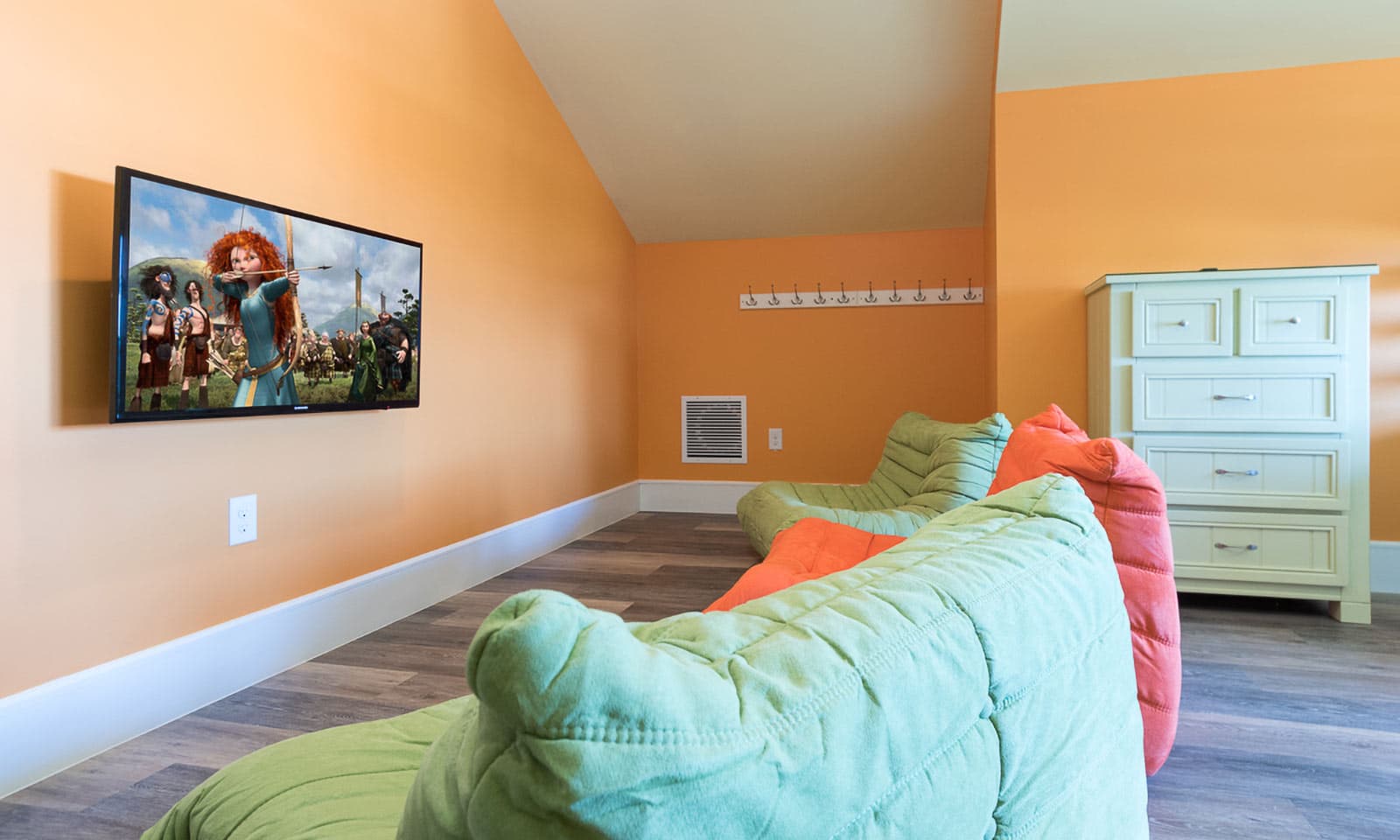 The Outstanding Oasis - Image 38