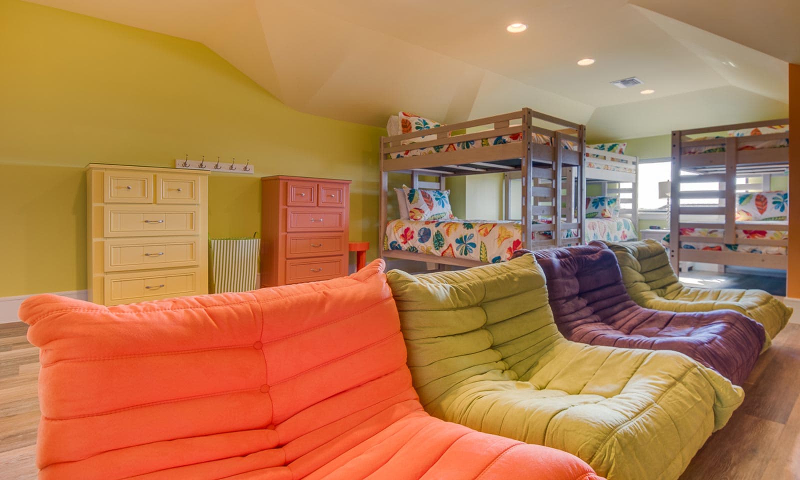 The Outstanding Oasis - Image 41