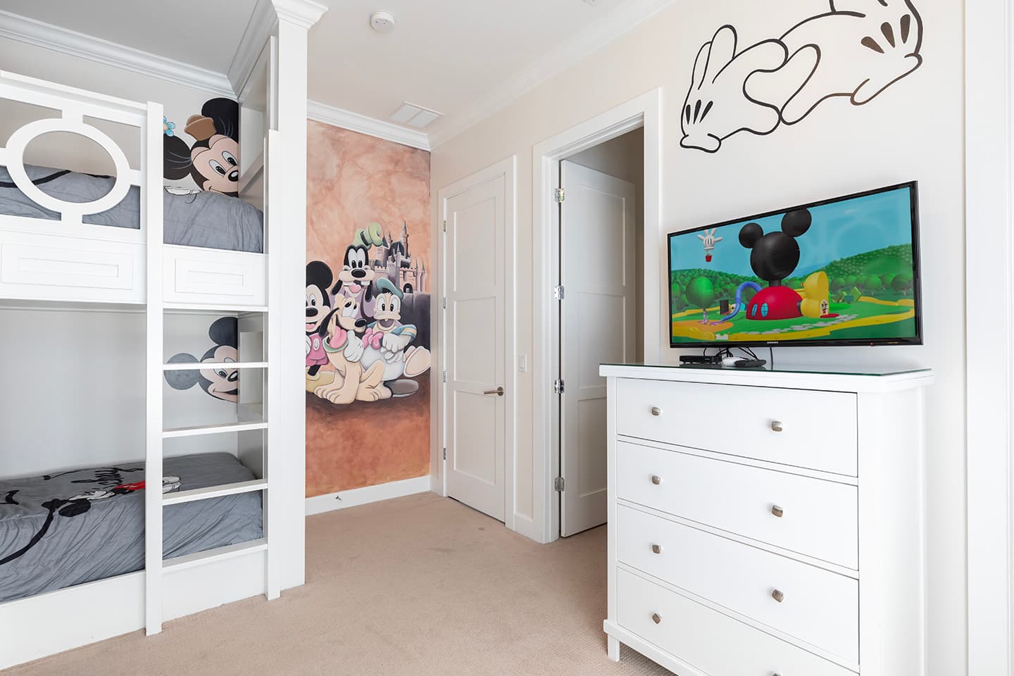 Sun-Touched Haven - Image 18