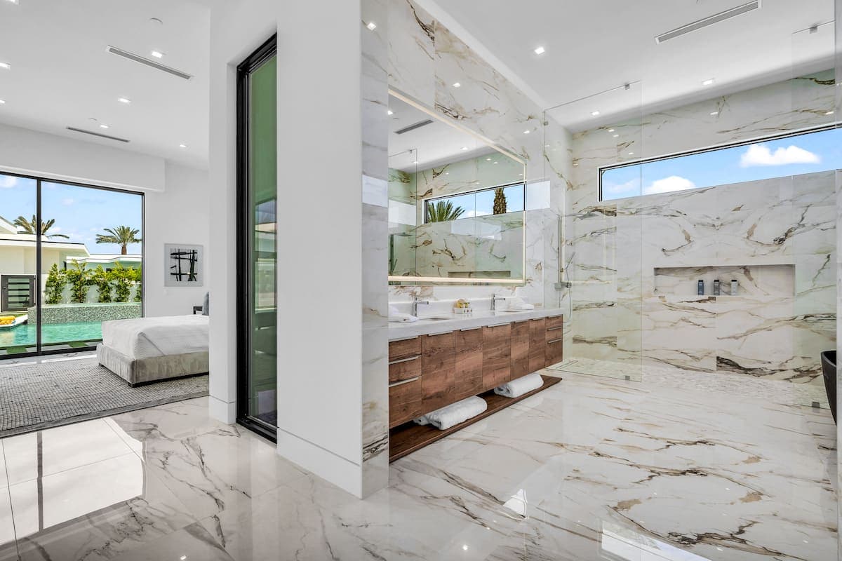 Bravo Villa #8 - Image 27