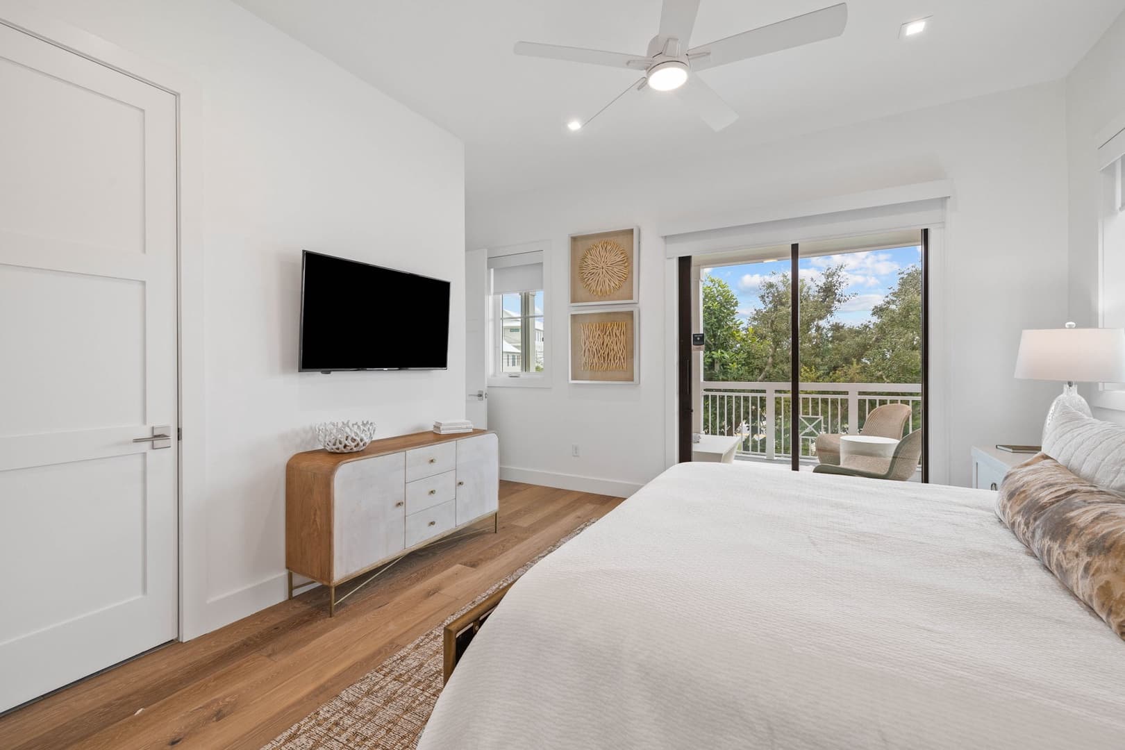 Eyes on Sunrise - Image 49