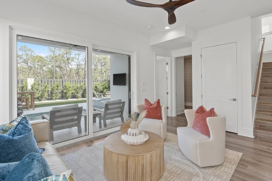 Lone Star Hideaway - Image 10