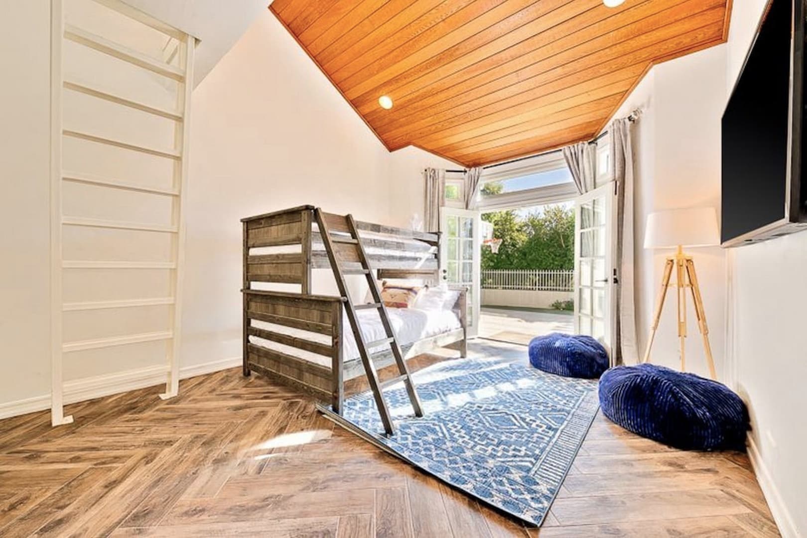 La Jolla Lifestyle - Image 15