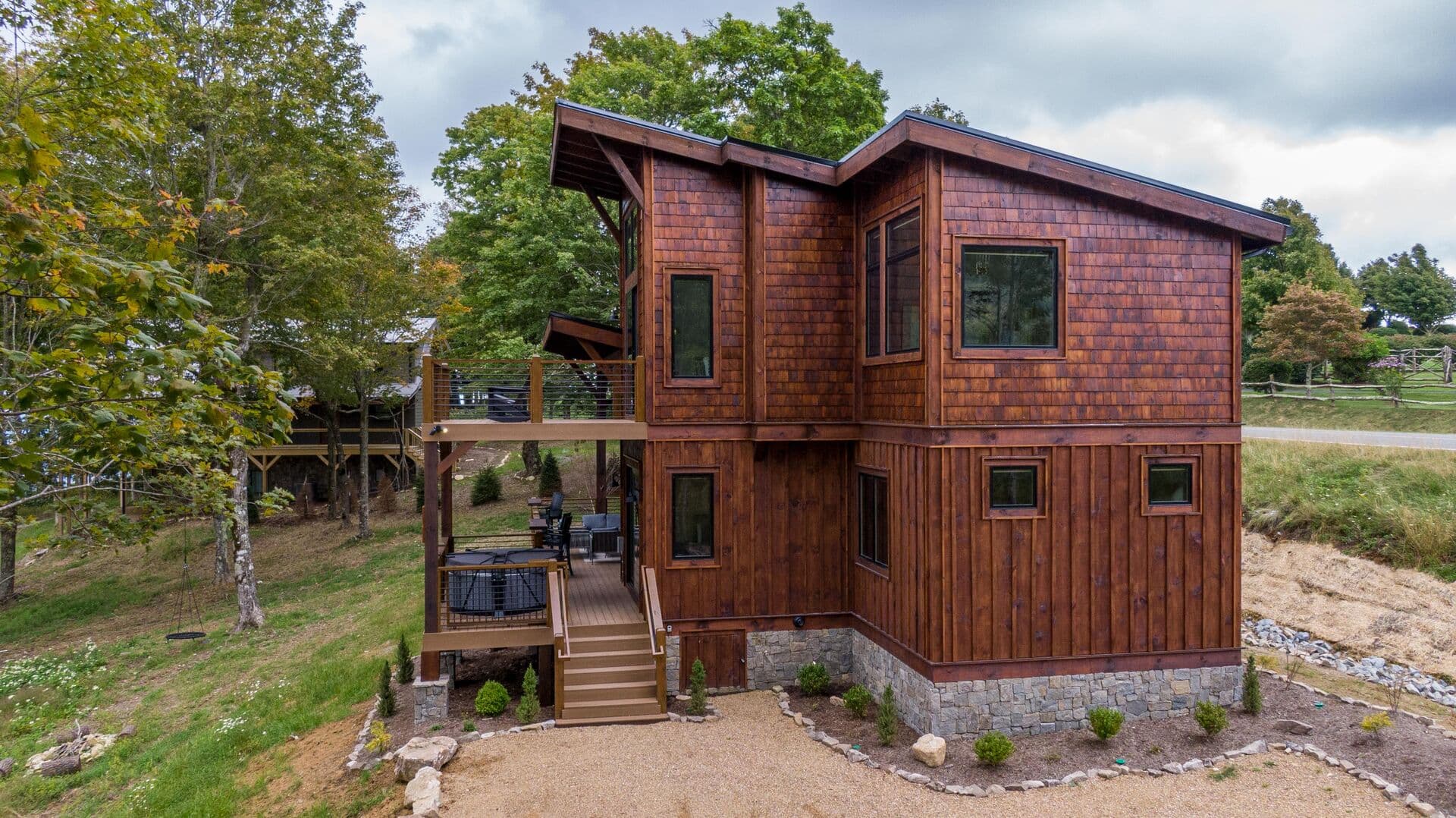 Elevated at Monteagle - Image 2