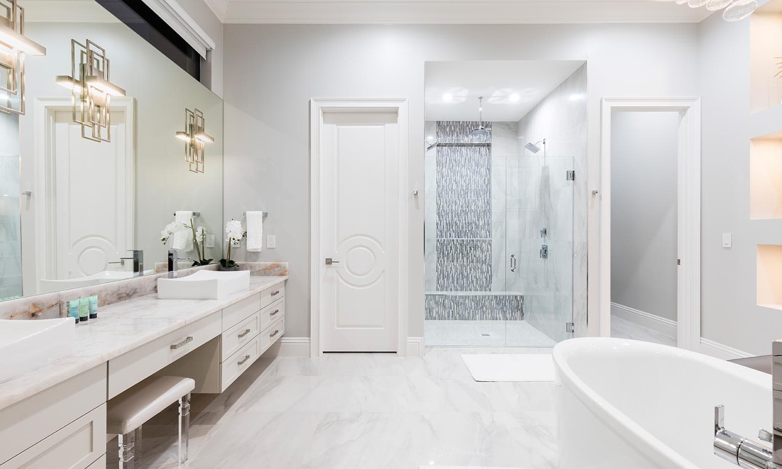 The Stunning Sanctuary - Image 11