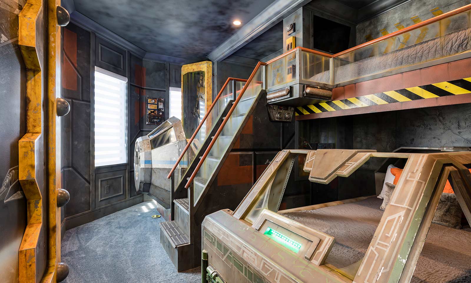 Luxurious Oasis - Image 2