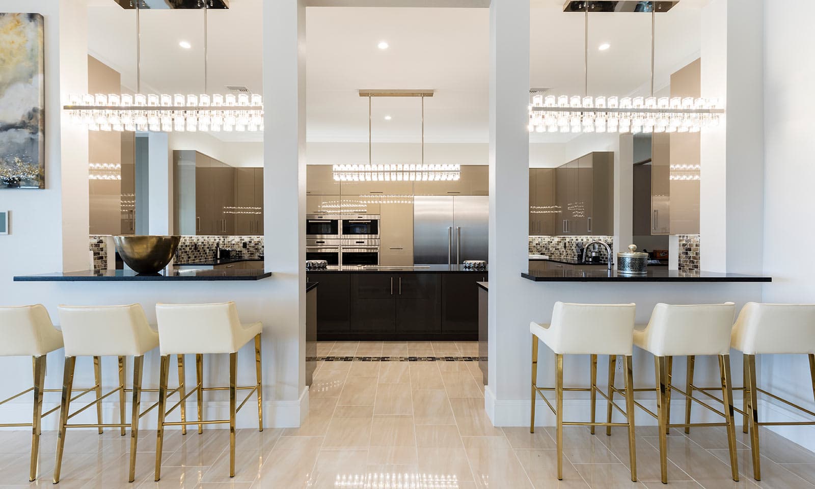 Luxurious Oasis - Image 5