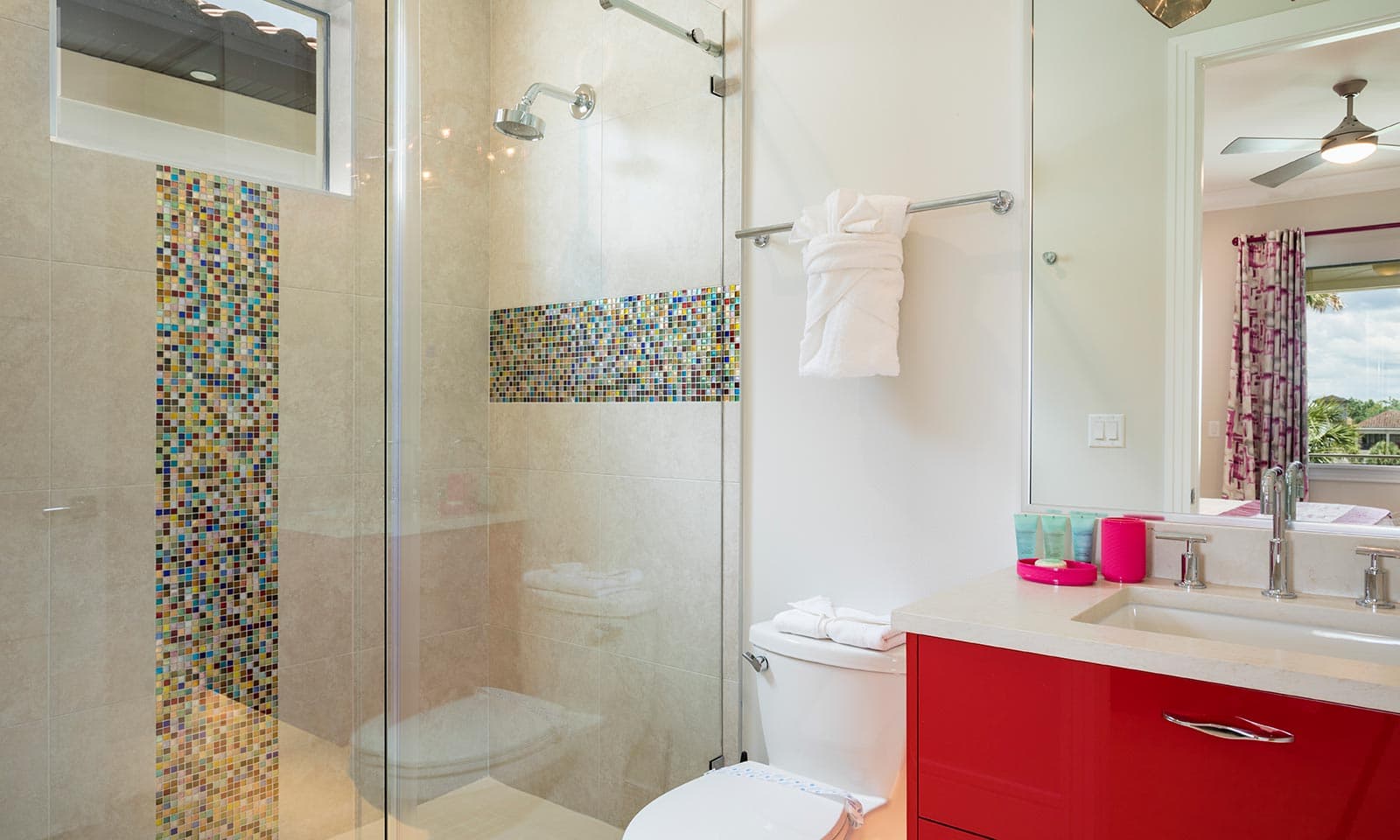 Luxurious Oasis - Image 18