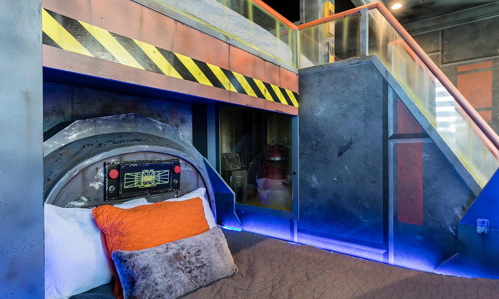 Luxurious Oasis - Image 22