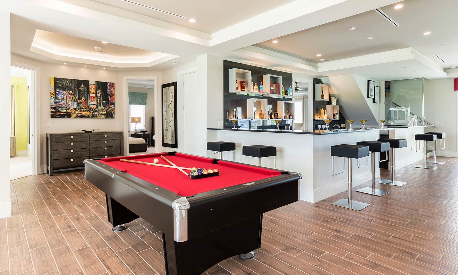 Luxurious Oasis - Image 37