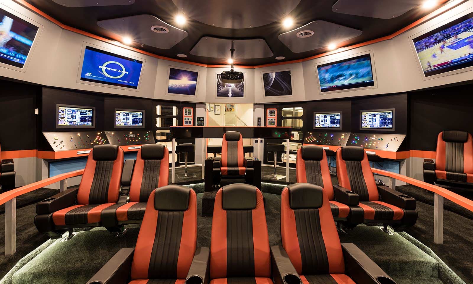 Luxurious Oasis - Image 41