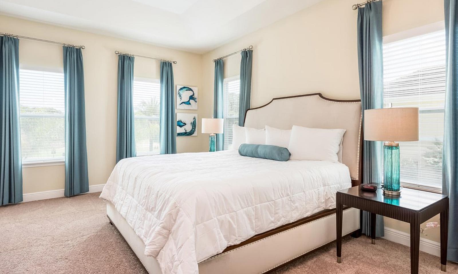 Enchanting Desert Hideaway - Image 27