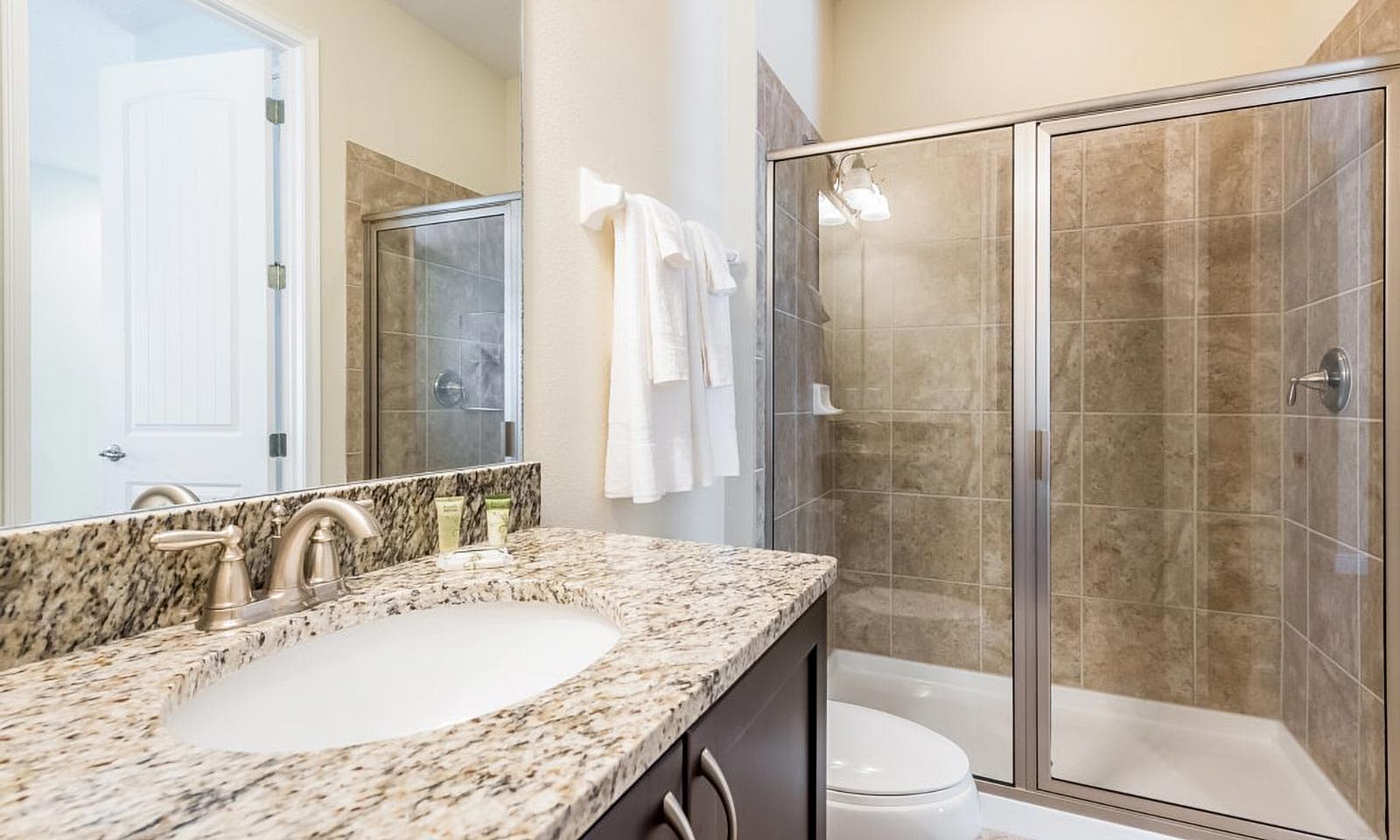 Enchanting Desert Hideaway - Image 15