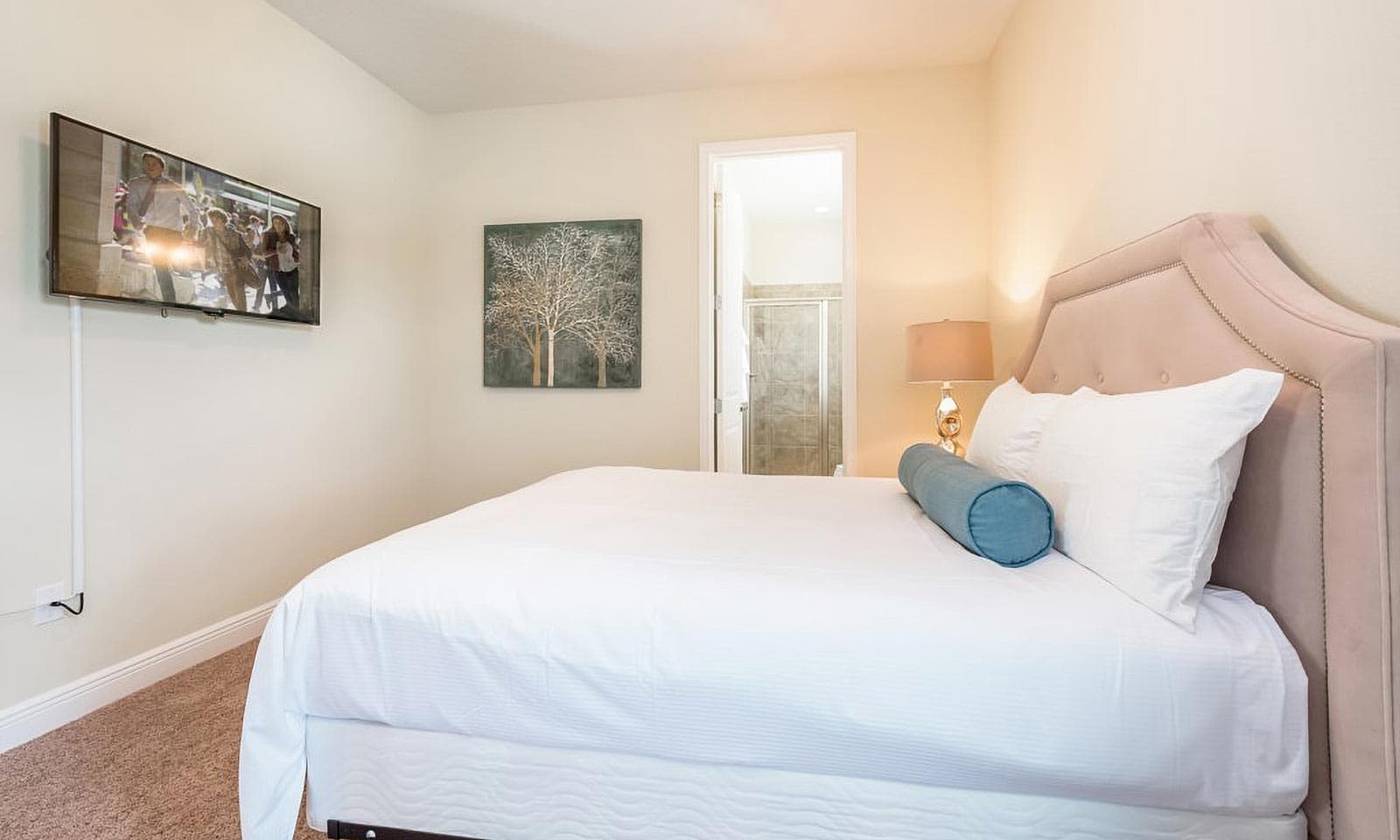 Enchanting Desert Hideaway - Image 17