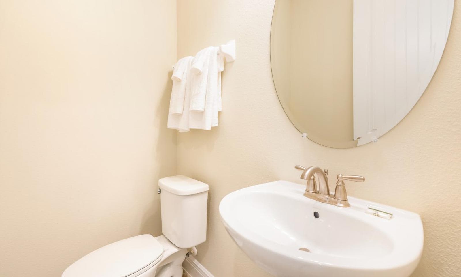 Enchanting Desert Hideaway - Image 23