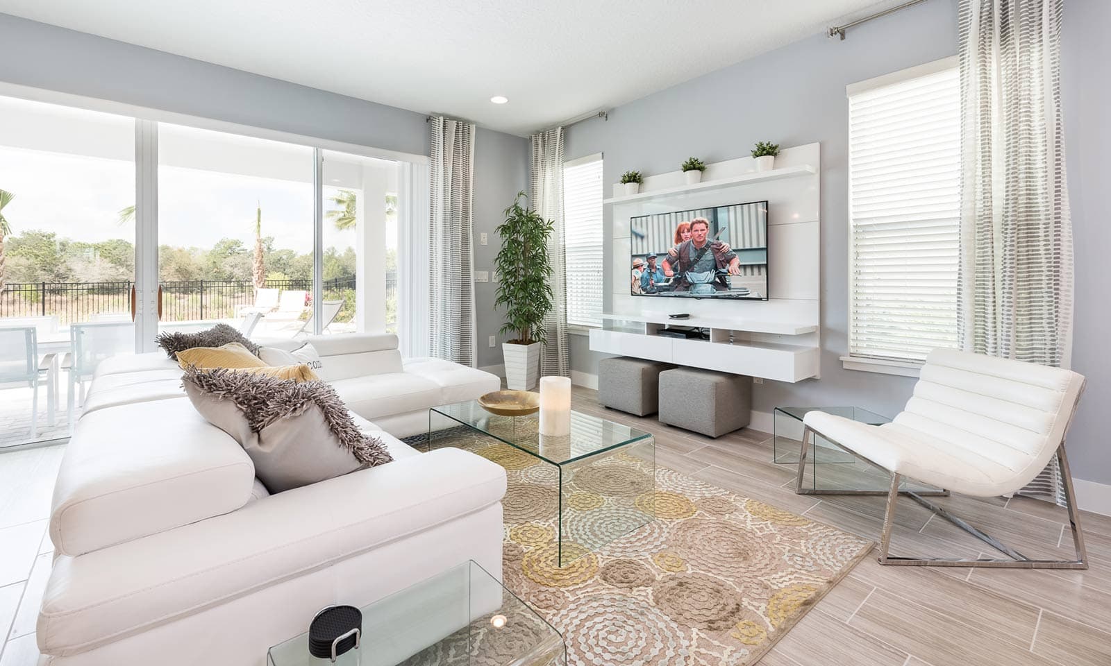 Modern Manse - Image 4