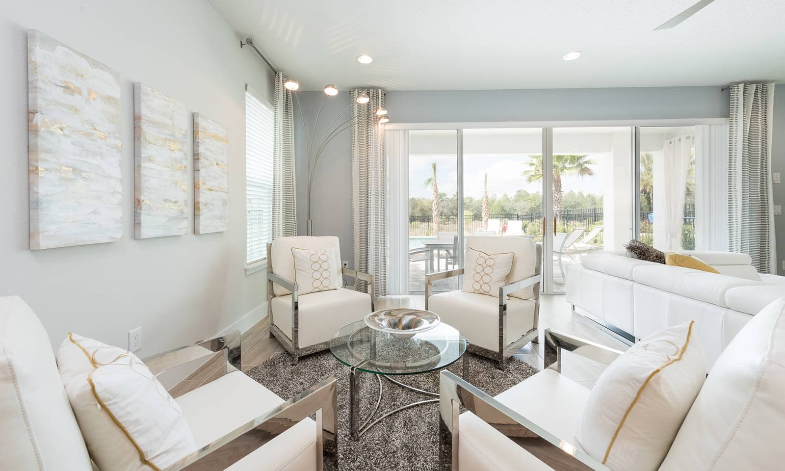 Modern Manse - Image 5