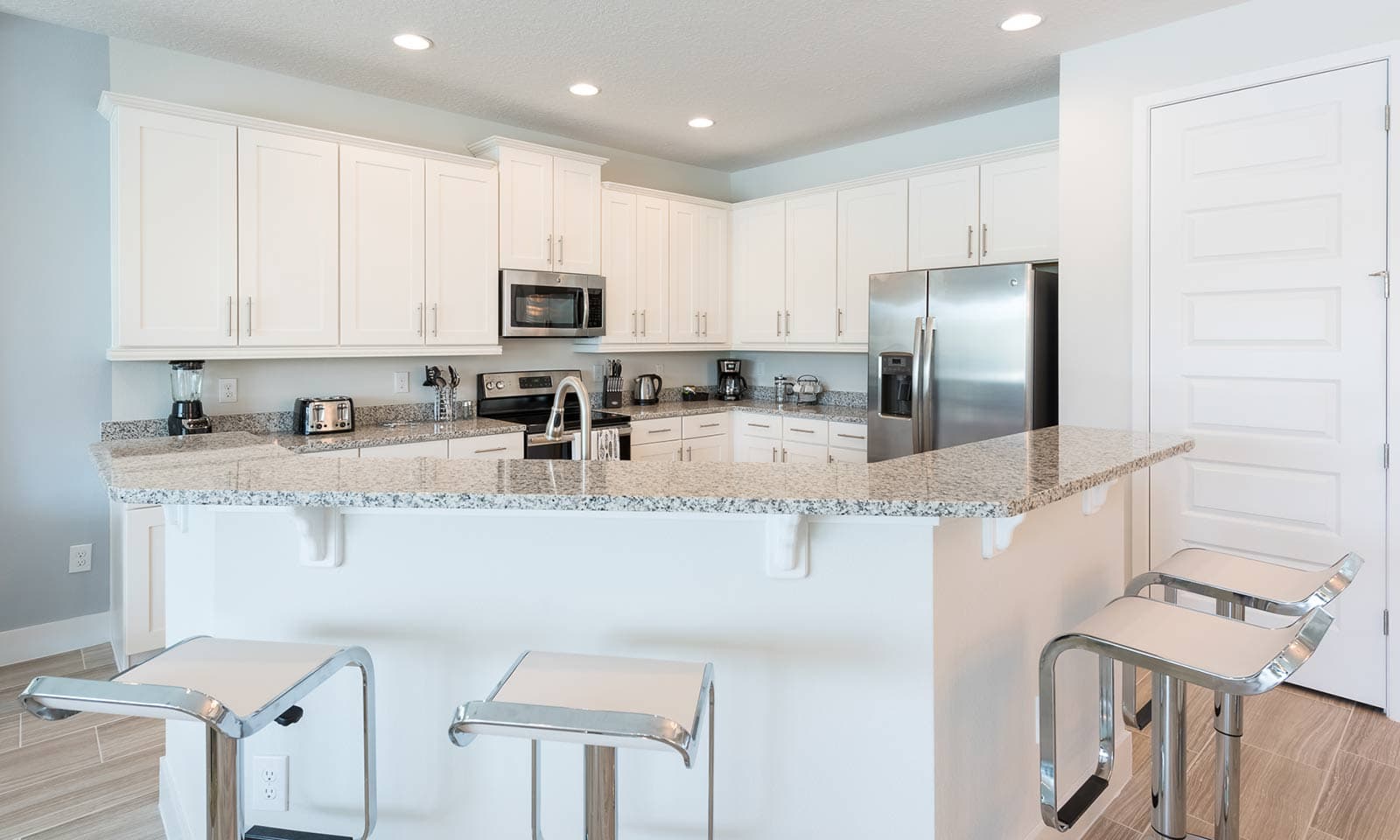 Modern Manse - Image 5