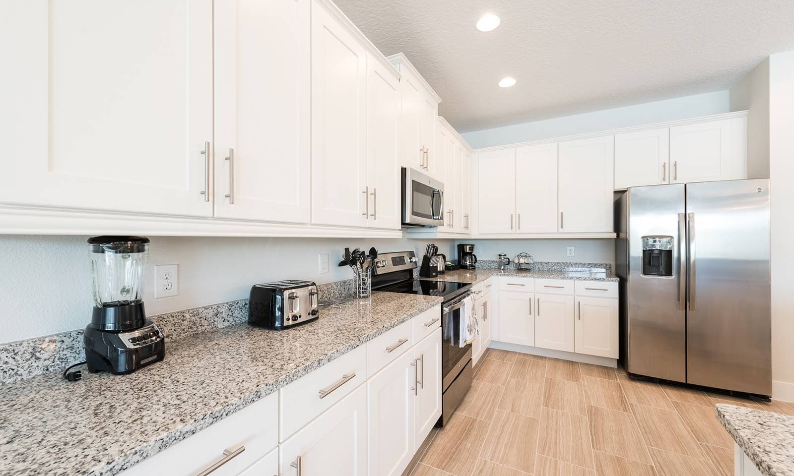 Modern Manse - Image 7