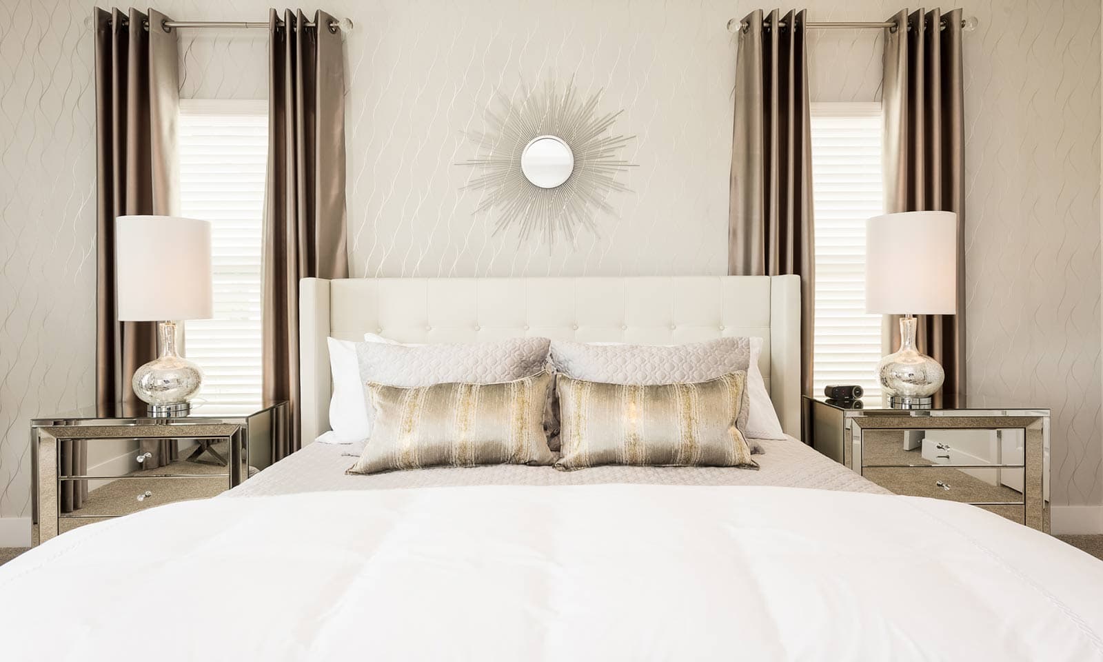 Modern Manse - Image 17