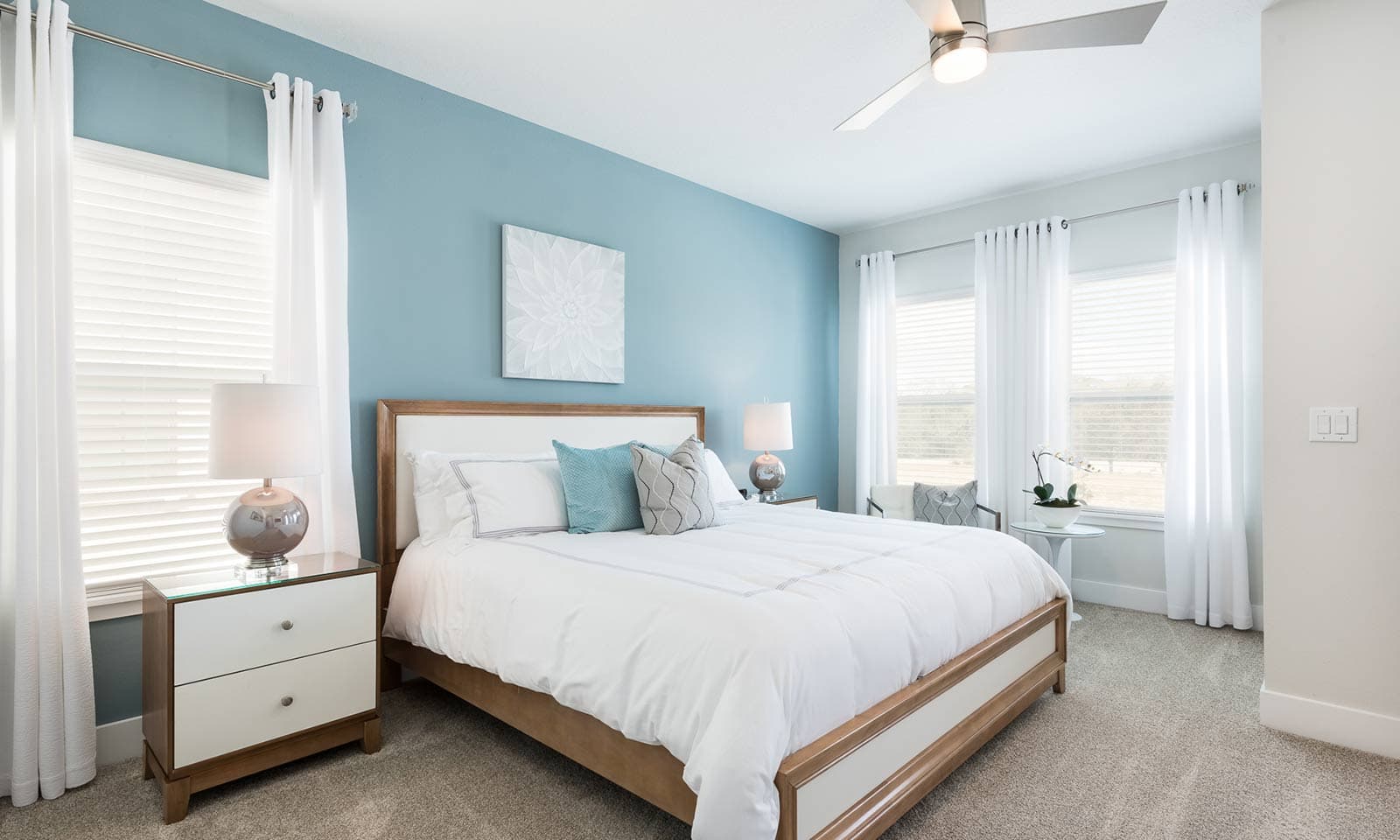 Modern Manse - Image 26