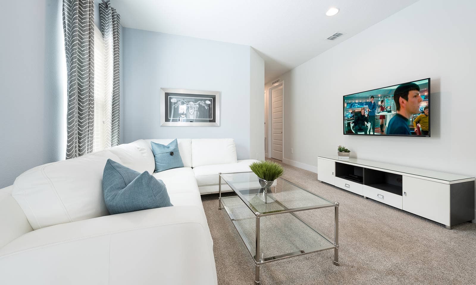 Modern Manse - Image 30