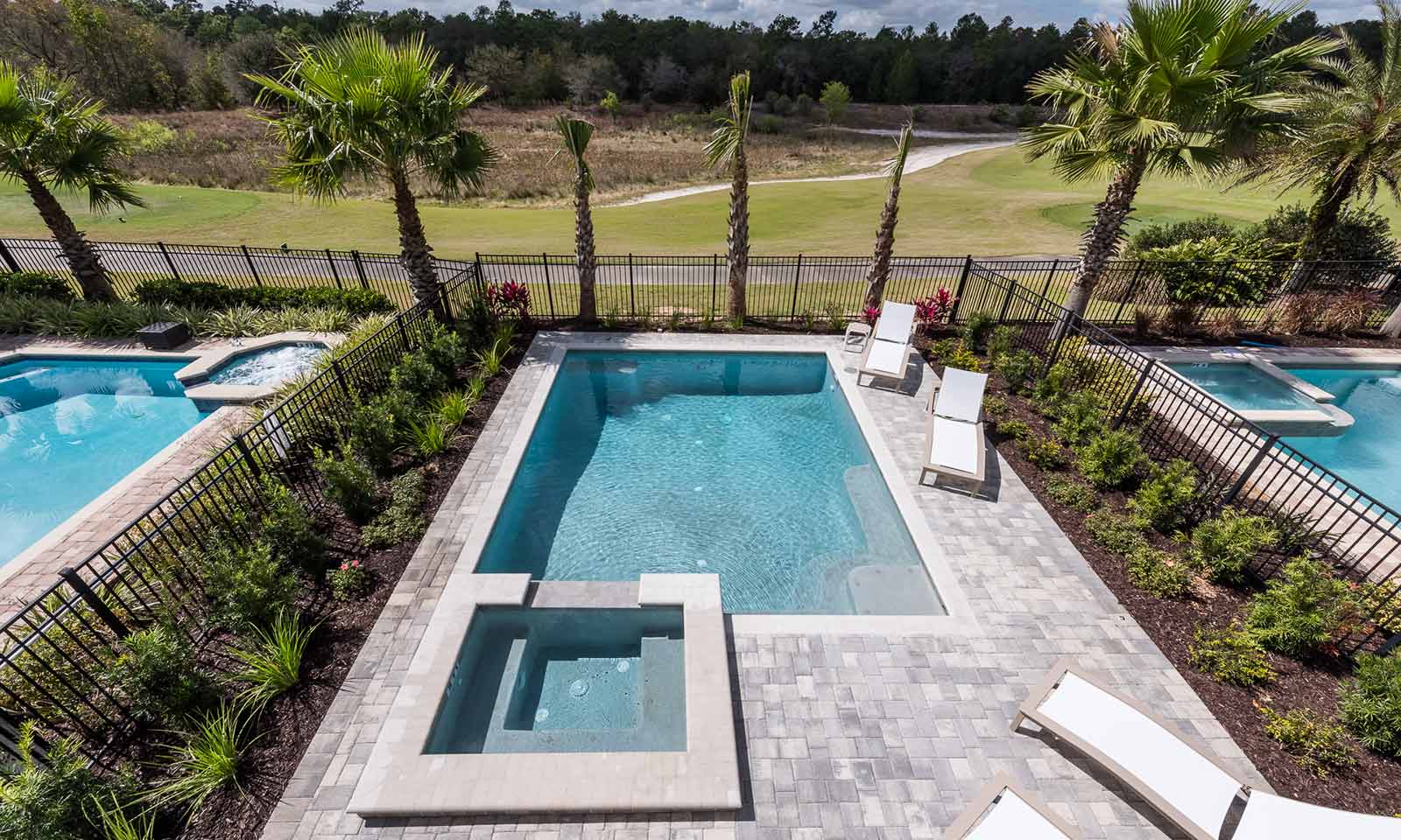 Modern Manse - Image 2