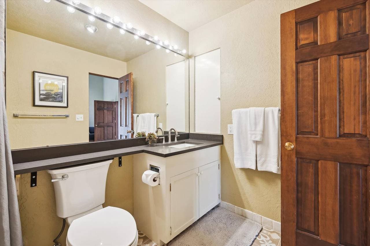 Miners Peak Residence - Image 29