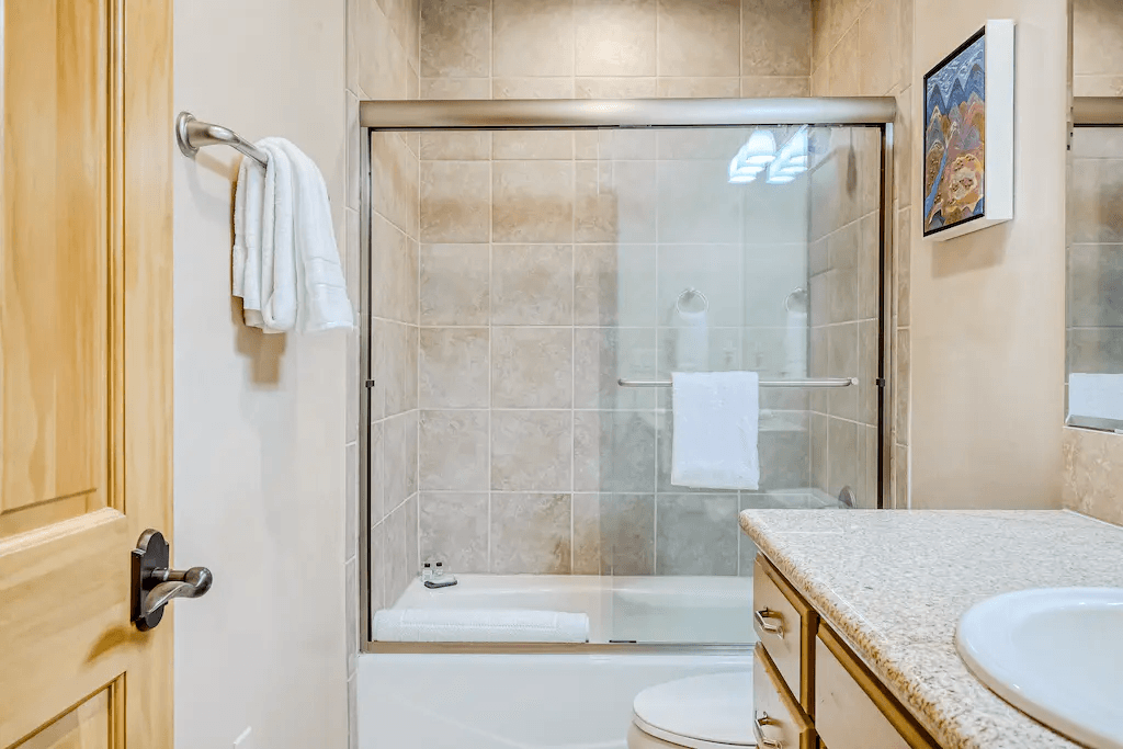 Plaza Home - Image 11