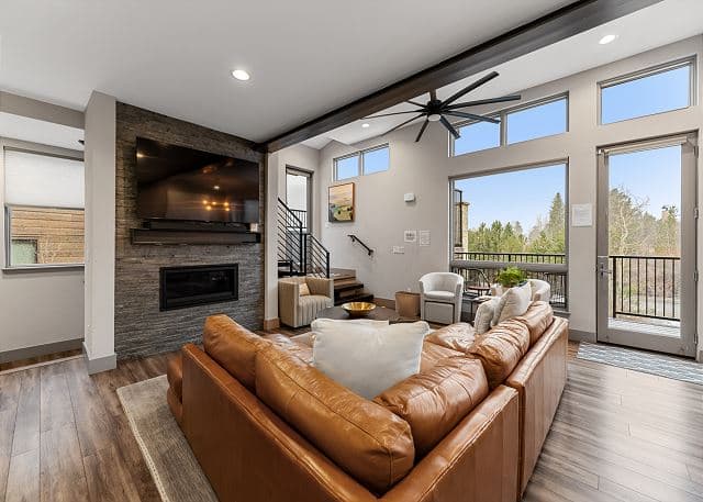 Caravelle Townhome #164 - Image 4