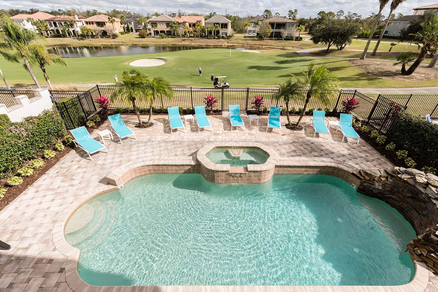 Gorgeous Golf-View Villa - Image 2